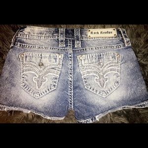 •• ROCK REViVAL JEAN SHORTS ••